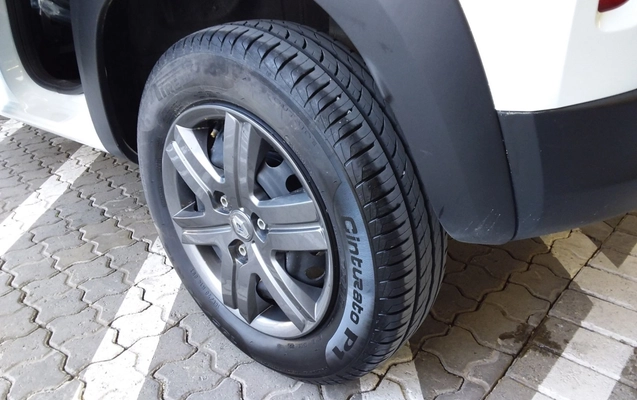 imagem-https://www.socarrao.com.br/sc-vehicle-images-prod/3981291/1789901171863-1_082402.jpg