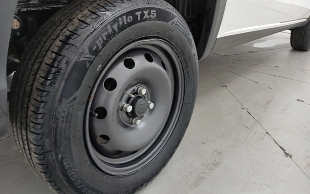 imagem-https://www.socarrao.com.br/sc-vehicle-images-prod/3981396/1789901269114-1_111613.jpg
