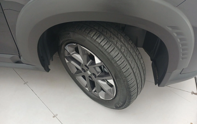 imagem-https://www.socarrao.com.br/sc-vehicle-images-prod/3981523/1789901398575-1_060951.jpg