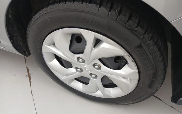 imagem-https://www.socarrao.com.br/sc-vehicle-images-prod/3981573/1789901436308-1_033845.jpg