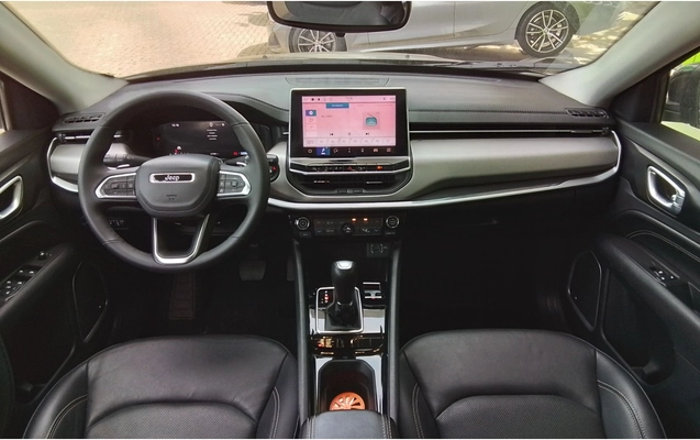imagem-https://www.socarrao.com.br/sc-vehicle-images-prod/3981932/1789901723697-1_121826.jpg