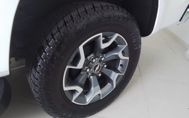 imagem-https://www.socarrao.com.br/sc-vehicle-images-prod/3981989/1789901789986-2_033349.jpg