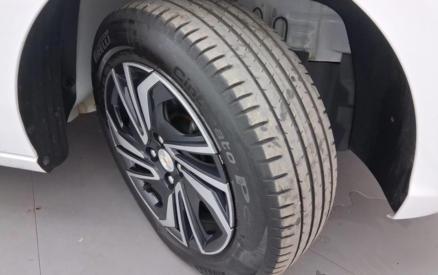 imagem-https://www.socarrao.com.br/sc-vehicle-images-prod/3982306/1789902249800-1_020508.jpg