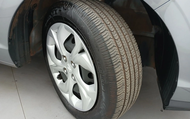 imagem-https://www.socarrao.com.br/sc-vehicle-images-prod/3982476/1789902545816-2_034625.jpg