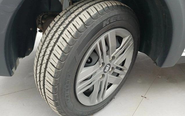 imagem-https://www.socarrao.com.br/sc-vehicle-images-prod/3982494/1789902575935-1_020257.jpg