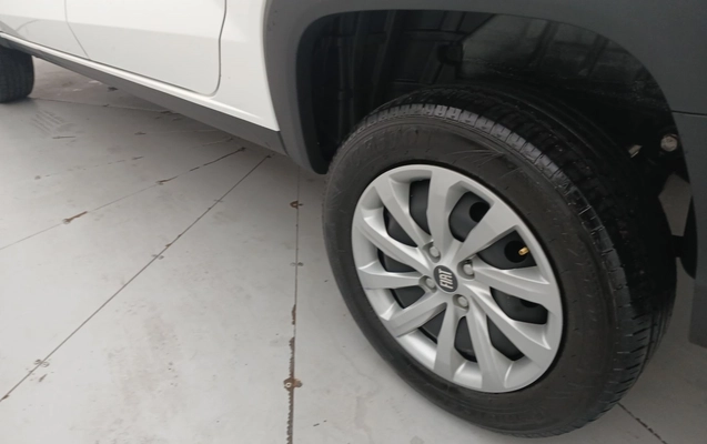 imagem-https://www.socarrao.com.br/sc-vehicle-images-prod/3982644/1789902786201-2_032500.jpg