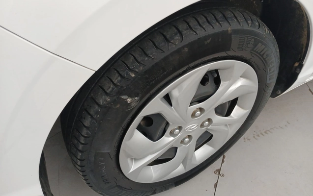 imagem-https://www.socarrao.com.br/sc-vehicle-images-prod/3982669/1789902827021-2_031943.jpg