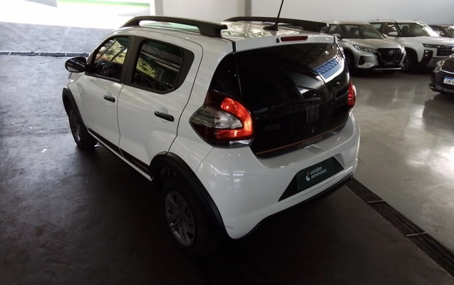 imagem-https://www.socarrao.com.br/sc-vehicle-images-prod/3982741/1789902948119-1_020321.jpg
