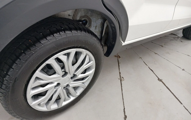 imagem-https://www.socarrao.com.br/sc-vehicle-images-prod/3982874/1789903153732-1_032432.jpg