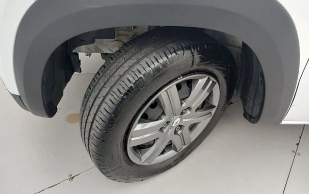 imagem-https://www.socarrao.com.br/sc-vehicle-images-prod/3982894/1789903187422-1_090347.jpg