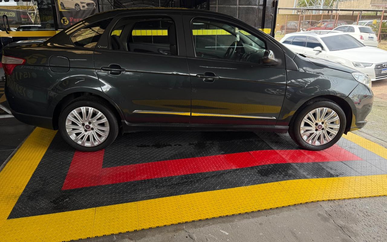 imagem-https://www.socarrao.com.br/sc-vehicle-images-prod/3983233/1789909695395-R3JhbmQgU2llbmEgNC5qcGVn.jpeg