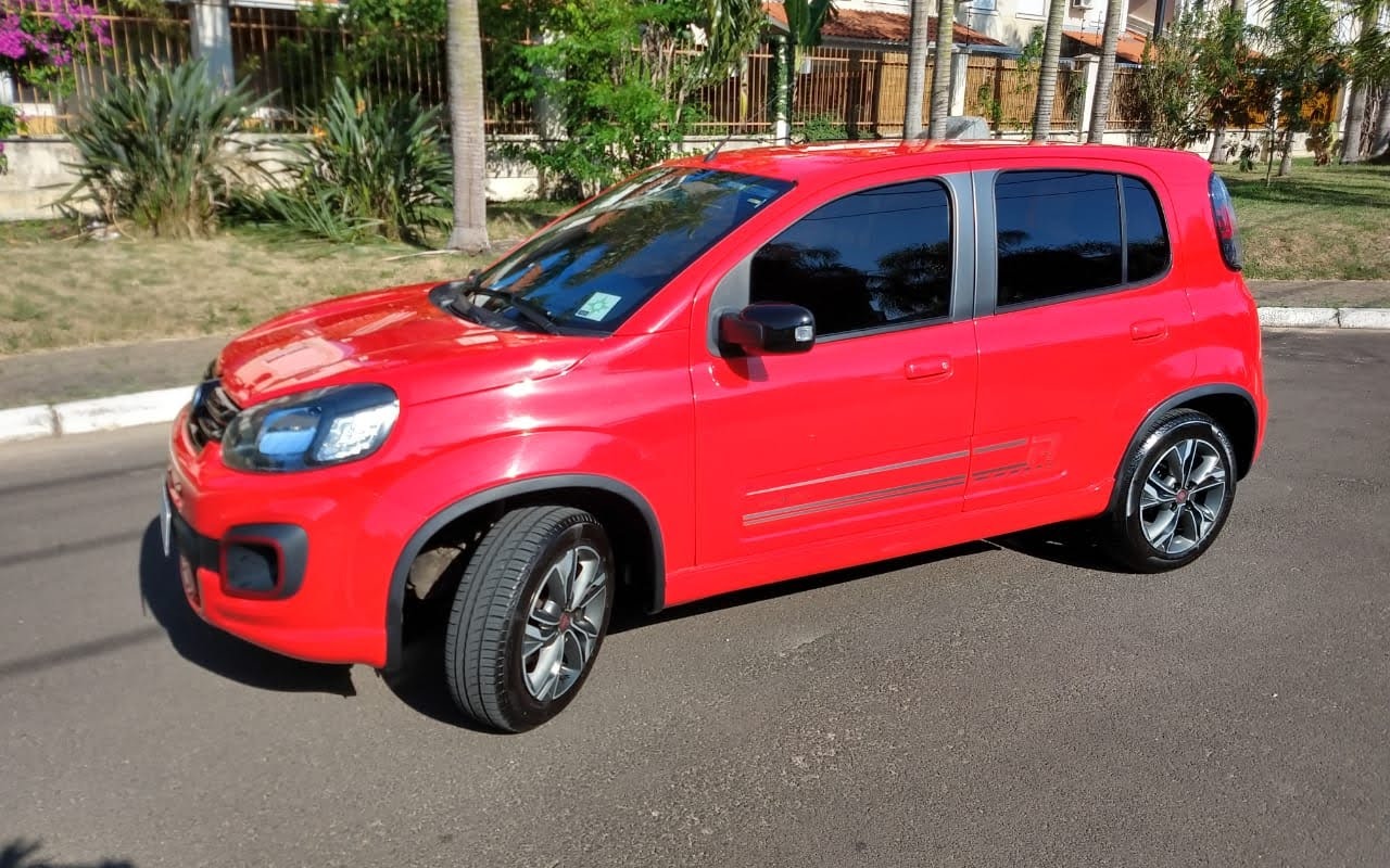 Fiat Uno 2017 Vermelho — foto 1 de 3
