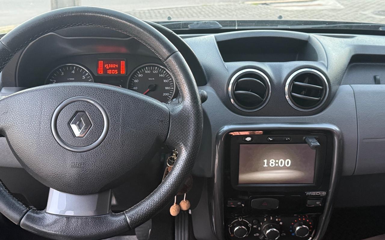imagem-https://www.socarrao.com.br/sc-vehicle-images-prod/3983626/1789928078150-Zm90byAwNyBpbnRlcm5hLmpwZWc.jpeg
