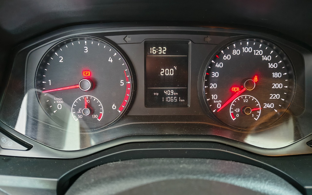 imagem-https://www.socarrao.com.br/sc-vehicle-images-prod/3983634/1789933474072-SU1HXzIwMjYwOTE5XzE2MzI1NDAzMV9IRFIuanBn.jpg