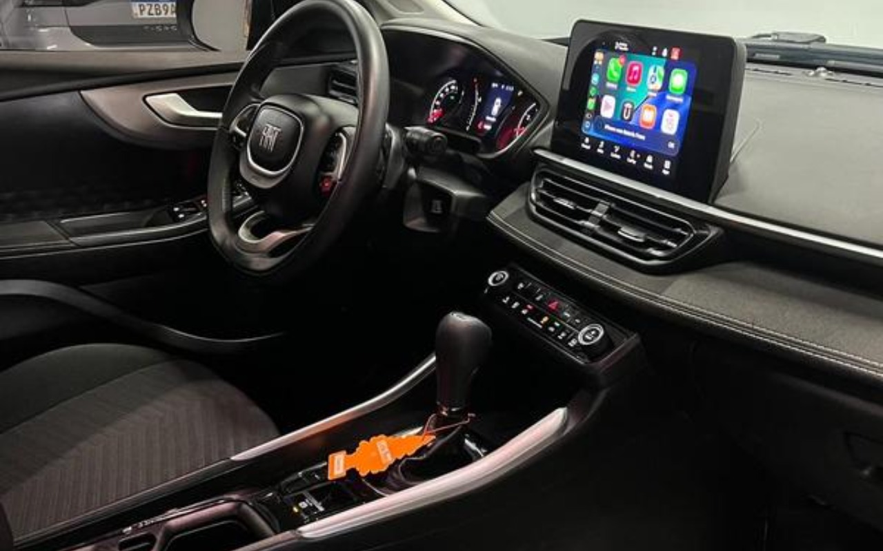 imagem-https://www.socarrao.com.br/sc-vehicle-images-prod/3983893/1789951358799-ODQ2MDIxNl8xMl9CXzM4MWFmZjBjODEuanBlZw.jpeg