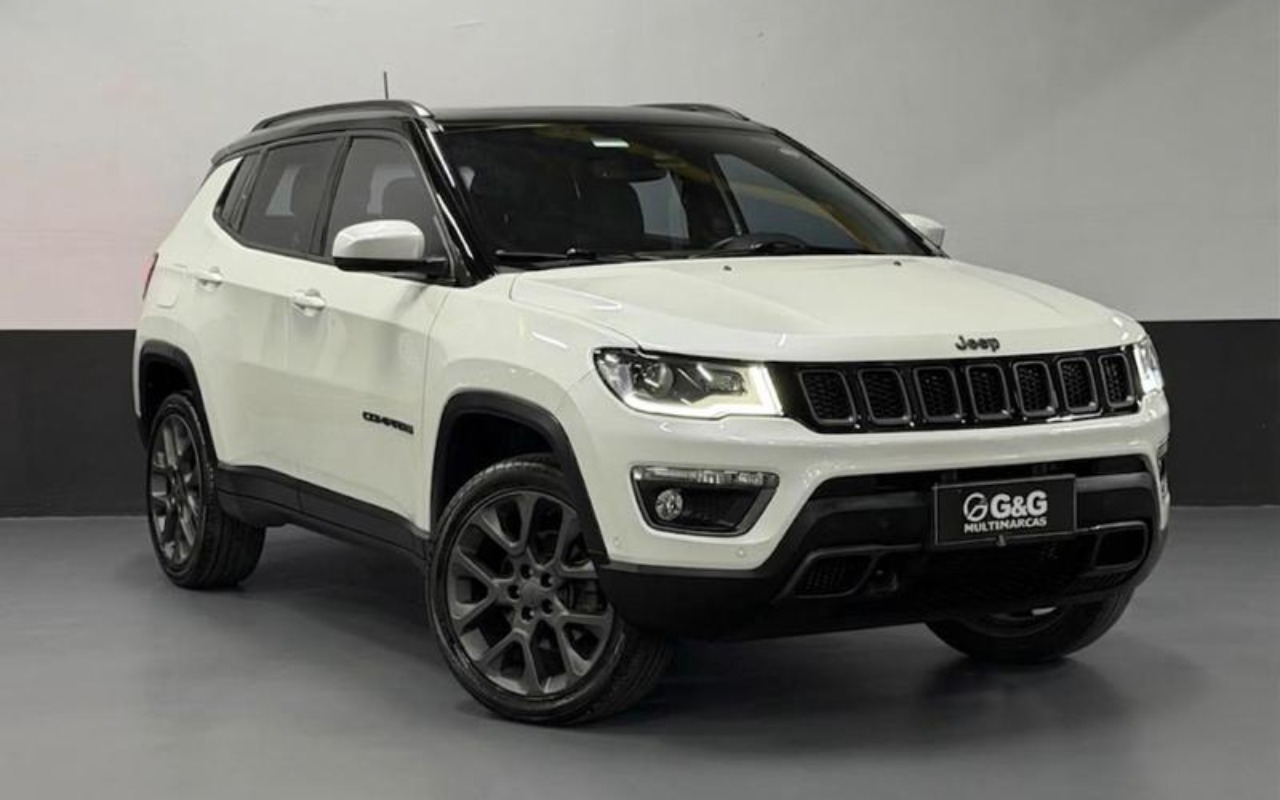 imagem-https://www.socarrao.com.br/sc-vehicle-images-prod/3983933/1789955893861-ODQzMTM4Ml8zX0JfMDdiNWQ4NDVmNi5qcGVn.jpeg