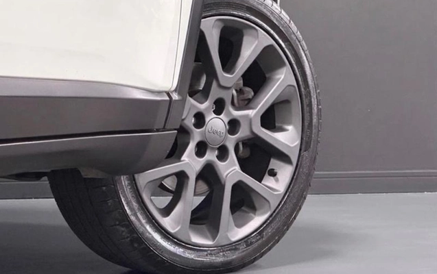 imagem-https://www.socarrao.com.br/sc-vehicle-images-prod/3983933/1789955894153-ODQzMTM4Ml81X0JfNGYwOTlkN2RiNi5qcGVn.jpeg
