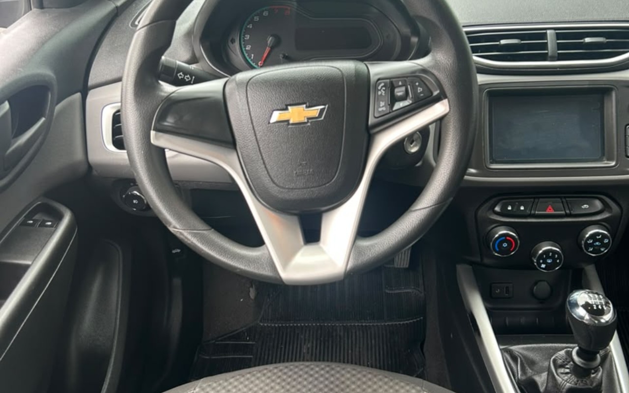 imagem-https://www.socarrao.com.br/sc-vehicle-images-prod/3983983/1789959724386-V2hhdHNBcHAgSW1hZ2UgMjAyNi0wOS0xOSBhdCAxMS4xMC4xNiAoMikuanBlZw.jpeg