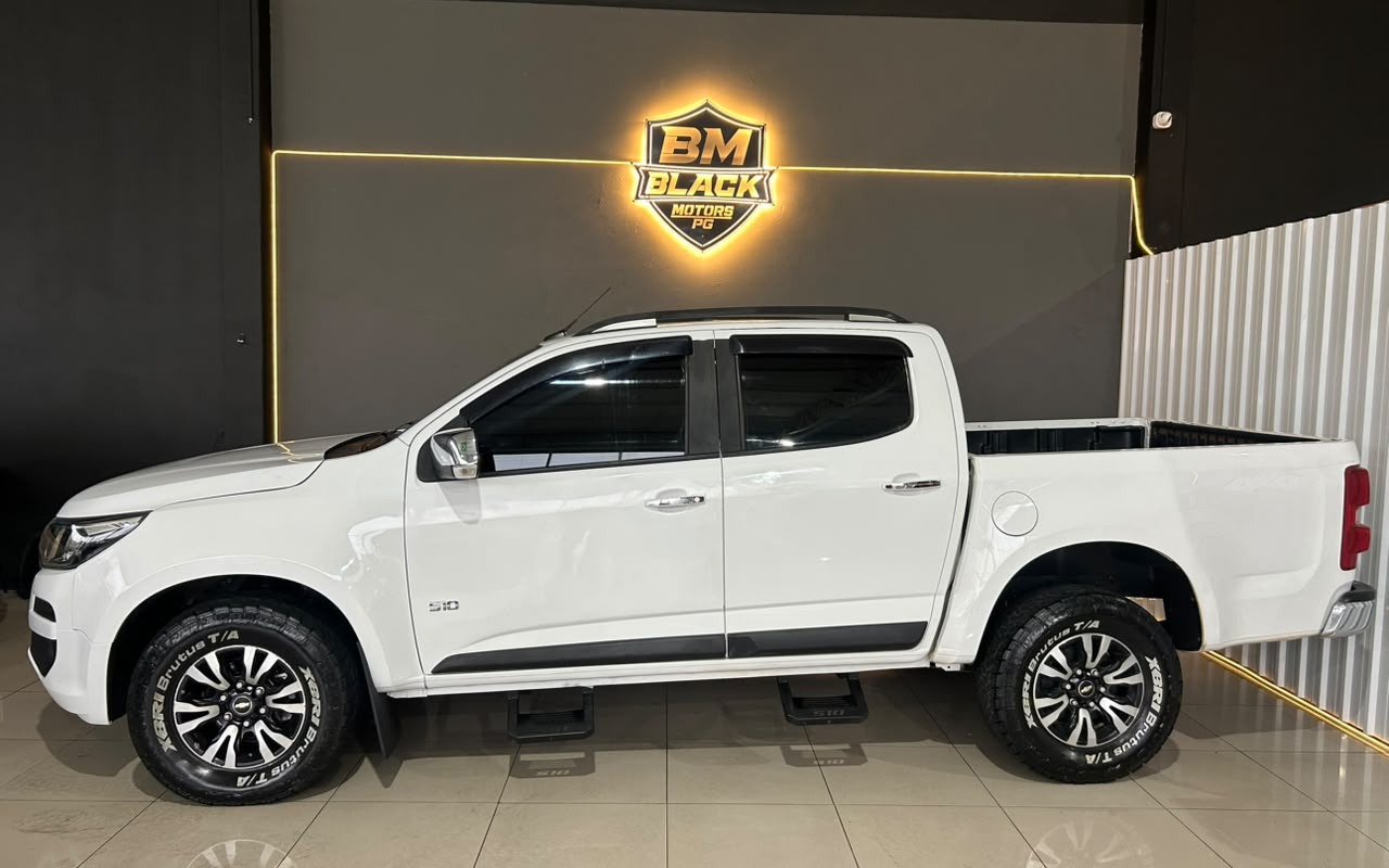 imagem-https://www.socarrao.com.br/sc-vehicle-images-prod/3983985/1789960640308-V2hhdHNBcHAgSW1hZ2UgMjAyNi0wOS0yMCBhdCAyMy40Mi4zNC5qcGVn.jpeg