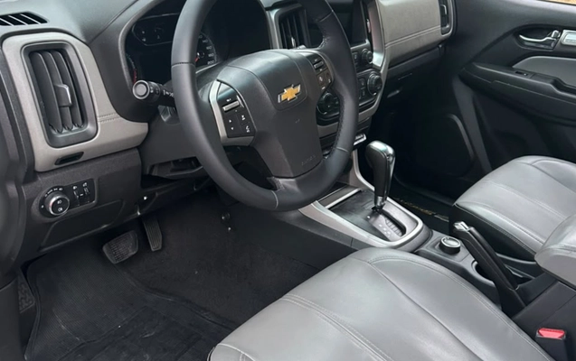 imagem-https://www.socarrao.com.br/sc-vehicle-images-prod/3983985/1789960640627-V2hhdHNBcHAgSW1hZ2UgMjAyNi0wOS0yMCBhdCAyMy40Mi40MyAoMSkuanBlZw.jpeg