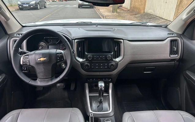 imagem-https://www.socarrao.com.br/sc-vehicle-images-prod/3983985/1789960640680-V2hhdHNBcHAgSW1hZ2UgMjAyNi0wOS0yMCBhdCAyMy40Mi40Mi5qcGVn.jpeg