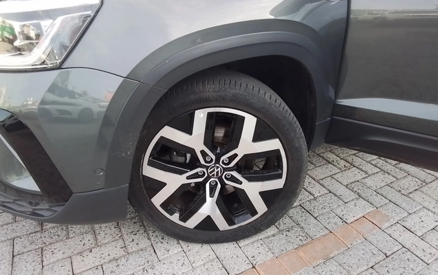 imagem-https://www.socarrao.com.br/sc-vehicle-images-prod/3984071/1789961825439-1_023636.jpg