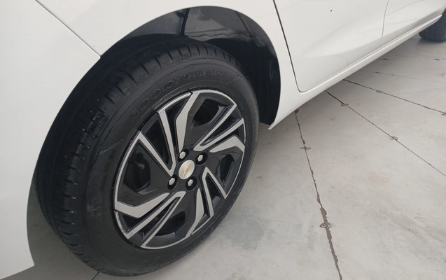 imagem-https://www.socarrao.com.br/sc-vehicle-images-prod/3984191/1789962016376-1_043850.jpg