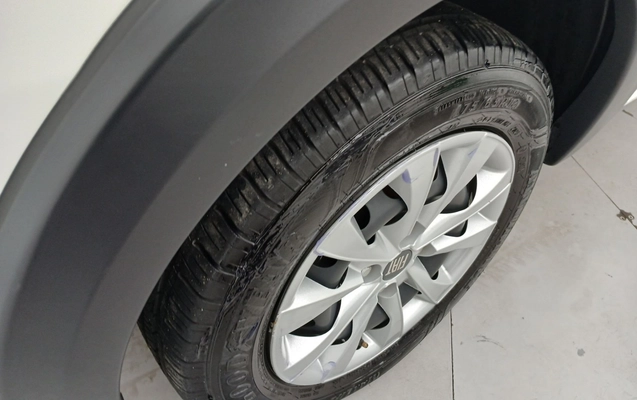 imagem-https://www.socarrao.com.br/sc-vehicle-images-prod/3984305/1789962450911-2_042339.jpg
