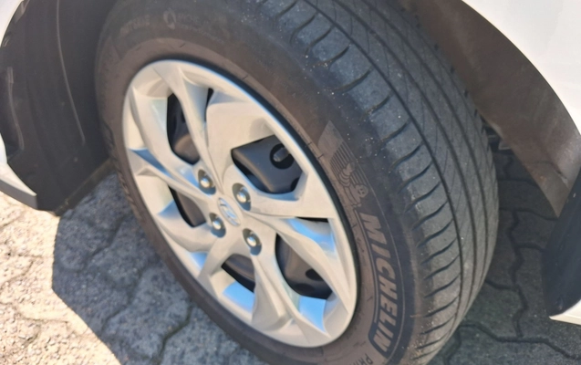 imagem-https://www.socarrao.com.br/sc-vehicle-images-prod/3984486/1789963663112-1_022316.jpg