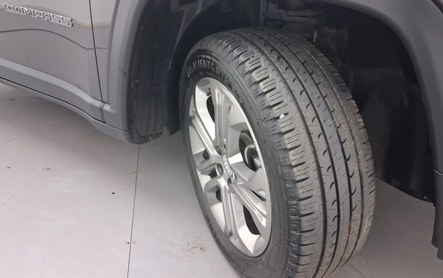 imagem-https://www.socarrao.com.br/sc-vehicle-images-prod/3984585/1789964732683-1_015324.jpg