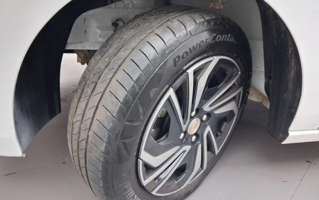 imagem-https://www.socarrao.com.br/sc-vehicle-images-prod/3984621/1789964800865-1_022826.jpg