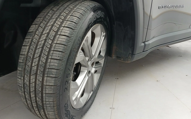 imagem-https://www.socarrao.com.br/sc-vehicle-images-prod/3984624/1789964829693-1_015816.jpg