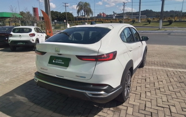 imagem-https://www.socarrao.com.br/sc-vehicle-images-prod/3984627/1789964841968-2_022541.jpg