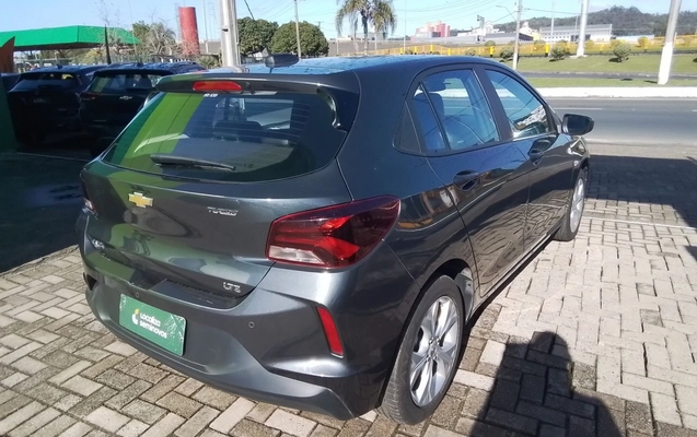 imagem-https://www.socarrao.com.br/sc-vehicle-images-prod/3984976/1789965412881-1_090642.jpg