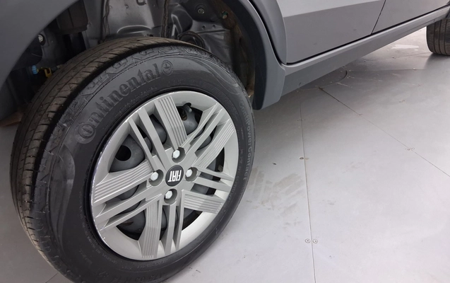 imagem-https://www.socarrao.com.br/sc-vehicle-images-prod/3984986/1789965429345-1_060755.jpg