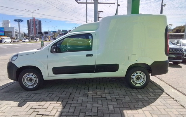imagem-https://www.socarrao.com.br/sc-vehicle-images-prod/3985012/1789965497215-1_015548.jpg