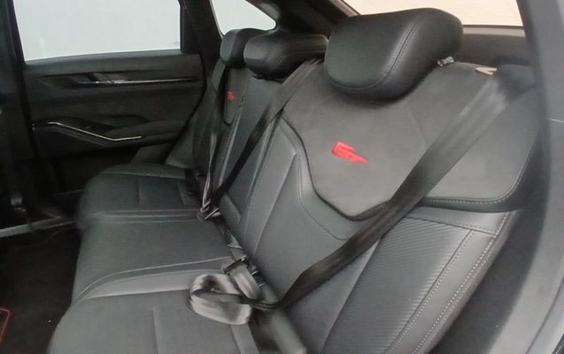 imagem-https://www.socarrao.com.br/sc-vehicle-images-prod/3985093/1789965583545-2_112304.jpg