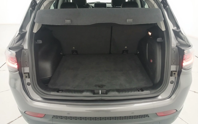 imagem-https://www.socarrao.com.br/sc-vehicle-images-prod/3985555/1789966132960-1_110349.jpg