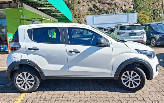 imagem-https://www.socarrao.com.br/sc-vehicle-images-prod/3986014/1789966656436-1_033922.jpg
