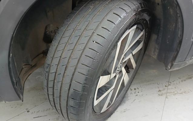 imagem-https://www.socarrao.com.br/sc-vehicle-images-prod/3986038/1789966718440-1_014930.jpg