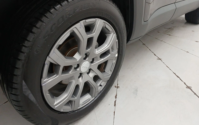 imagem-https://www.socarrao.com.br/sc-vehicle-images-prod/3986068/1789966768373-1_021248.jpg