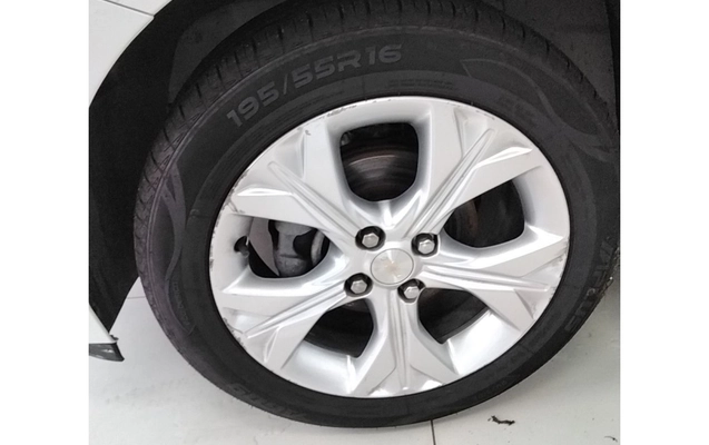 imagem-https://www.socarrao.com.br/sc-vehicle-images-prod/3986414/1789967411247-2_033221.jpg