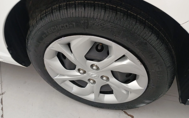 imagem-https://www.socarrao.com.br/sc-vehicle-images-prod/3986467/1789967561852-1_112518.jpg