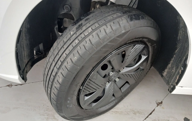 imagem-https://www.socarrao.com.br/sc-vehicle-images-prod/3986642/1789968148445-1_034312.jpg