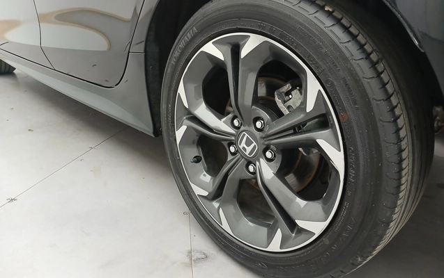 imagem-https://www.socarrao.com.br/sc-vehicle-images-prod/3986694/1789968281273-1_020757.jpg