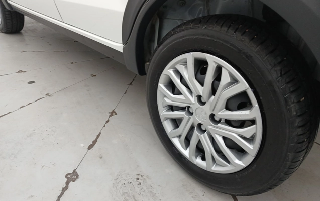 imagem-https://www.socarrao.com.br/sc-vehicle-images-prod/3986948/1789968733775-1_050040.jpg