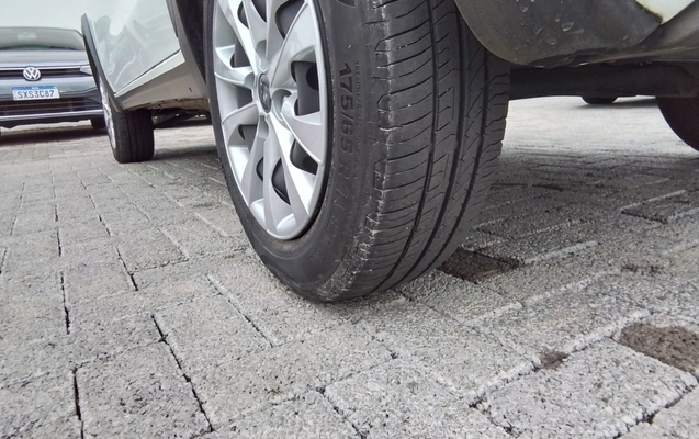 imagem-https://www.socarrao.com.br/sc-vehicle-images-prod/3987009/1789968827927-1_025512.jpg