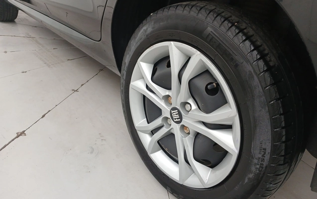 imagem-https://www.socarrao.com.br/sc-vehicle-images-prod/3987079/1789968959744-2_023702.jpg