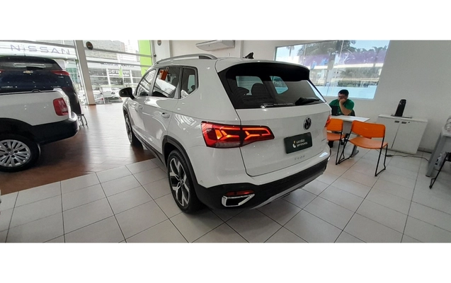 imagem-https://www.socarrao.com.br/sc-vehicle-images-prod/3987231/1789969208812-1_104049.jpg