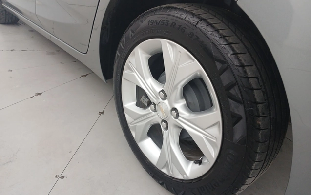 imagem-https://www.socarrao.com.br/sc-vehicle-images-prod/3987269/1789969271348-2_024851.jpg